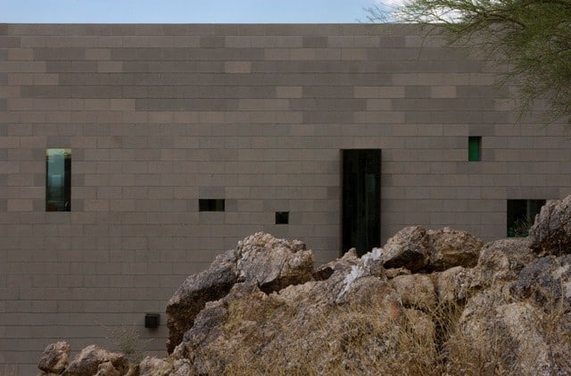 Mummy Mountain Residence By Chen Suchart Studio