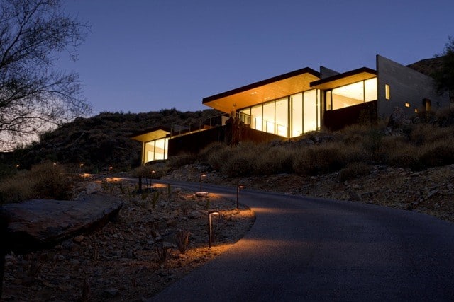 Mummy Mountain Residence By Chen Suchart Studio