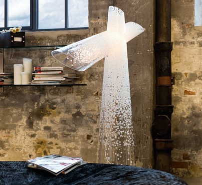 Snow floor lamp by Louis Poulsen