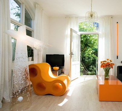 Snow floor lamp by Louis Poulsen