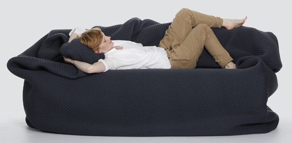 Sofa that literally surrounds you   DesignRulz.com