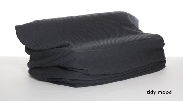 Sofa that literally surrounds you   DesignRulz.com