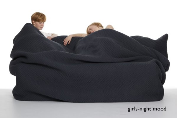 Sofa that literally surrounds you   DesignRulz.com