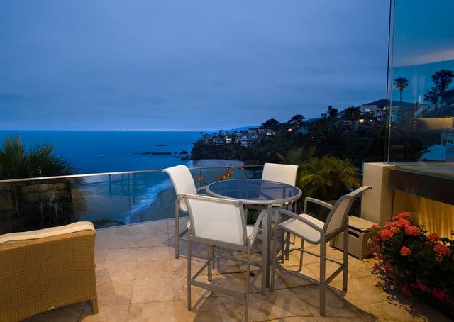 Extraordinary Laguna Beach House   DesignRulz.com